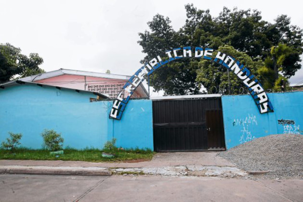 Cerrados 300 centros educativos