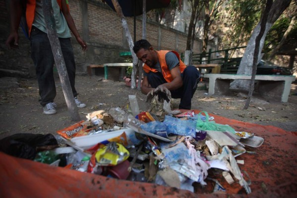 Obras de arte y jornadas de aseo en diez Escuelas Amigables con el Ambiente