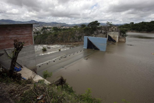 Proponen crear fondo nacional del sector agua