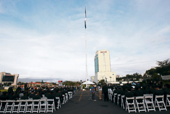 Día de la Bandera marca inicio de fiestas patrias