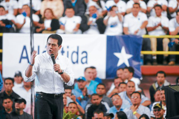 Tómenme la palabra, nosotros los cachurecos seguiremos gobernando el país: Hernández