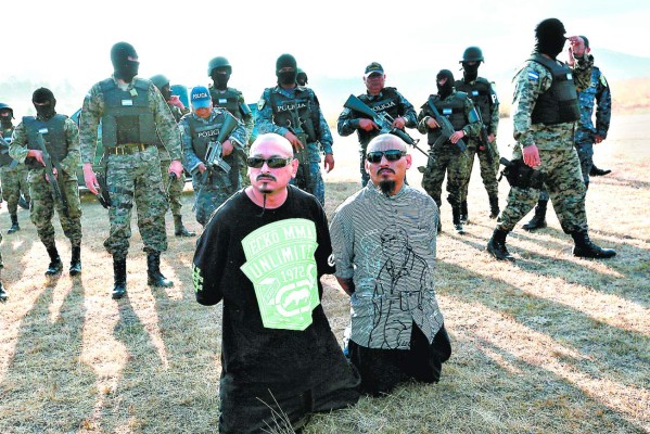 Honduras: Vía aérea trasladan a peligrosos reclusos