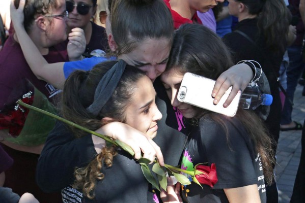 Pese a alertas, agencias no investigaron a autor de masacre