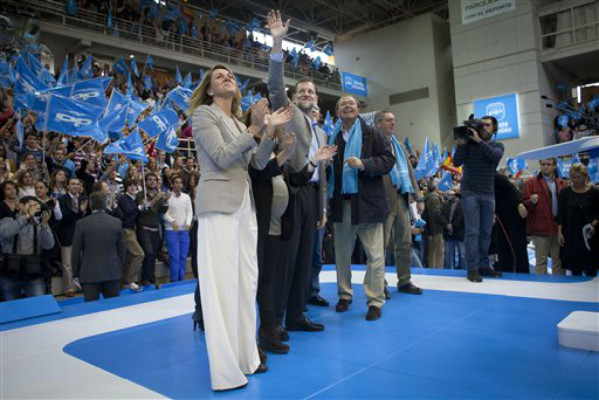 Encuesta proyecta victoria de conservador Partido Popular
