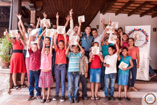 Niños y niñas cierran el Festival de Los Confines