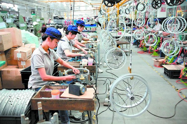 Desaceleración de China frena los precios de materias primas