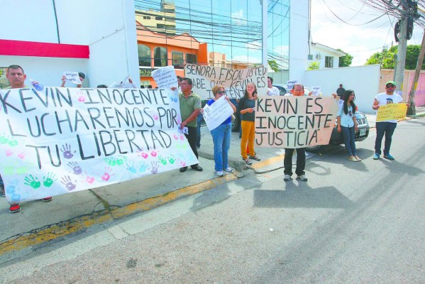 Honduras: Fiscales estudian vaciado telefónico en caso Kevin
