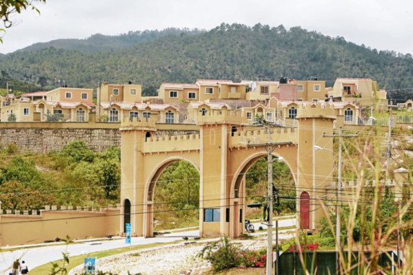Vivienda social para 2,700 familias pobres de la capital de Honduras