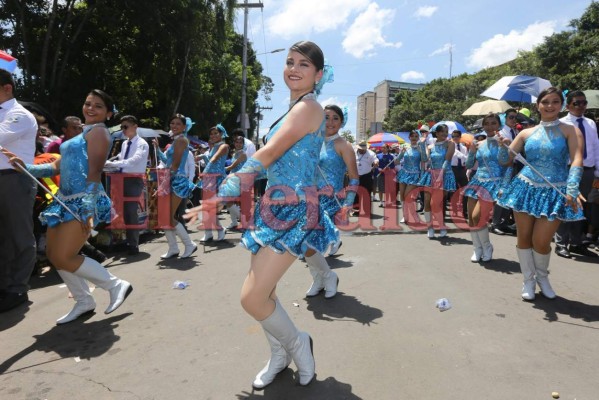 Katherine Reyes, la palillona de ojos turquesa