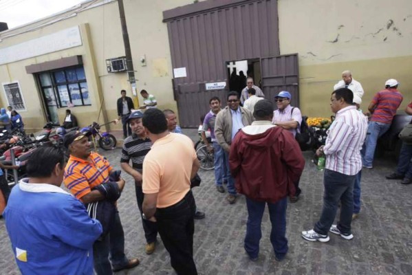 Sitrasanaays amenaza con acudir a instancias legales