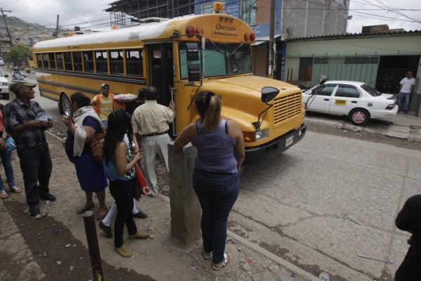 Apenas 12 unidades movilizan usuarios de once colonias