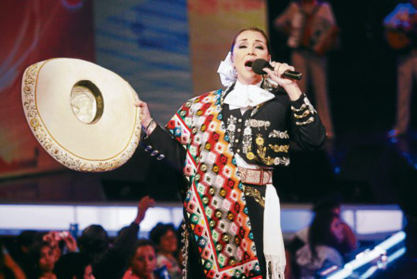 Estrellas aportaron su talento para alcanzar la meta de Teletón Honduras 2012