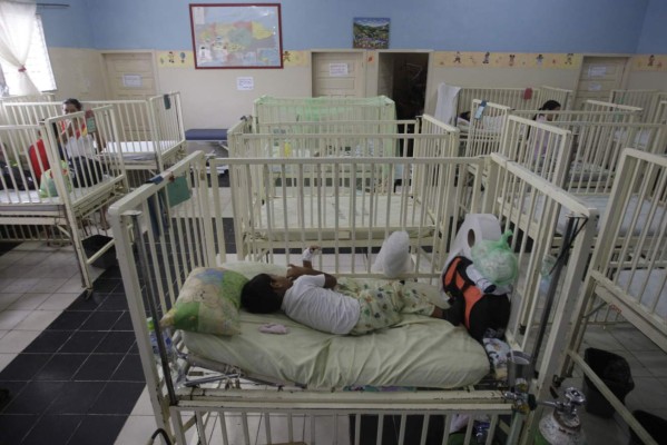 Cinco niños con chikungunya llegan al día