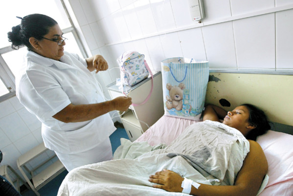 En el hospital San Felipe nació el primer bebé de 2012