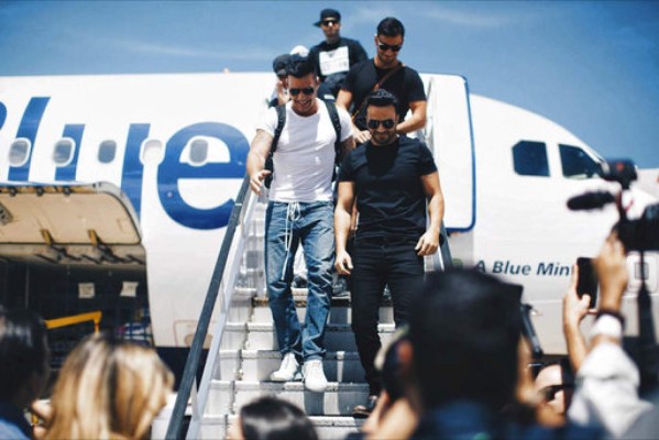 Luis Fonsi y sus amigos llegan a Puerto Rico con suministros&nbsp;