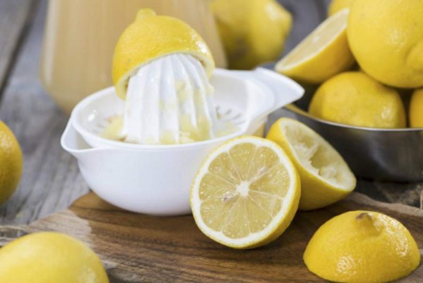 Dile adiós a la caspa con estos sencillos remedios