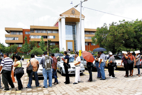 Multas a funcionarios incumplidores, anuncia Tribunal Superior de Cuentas