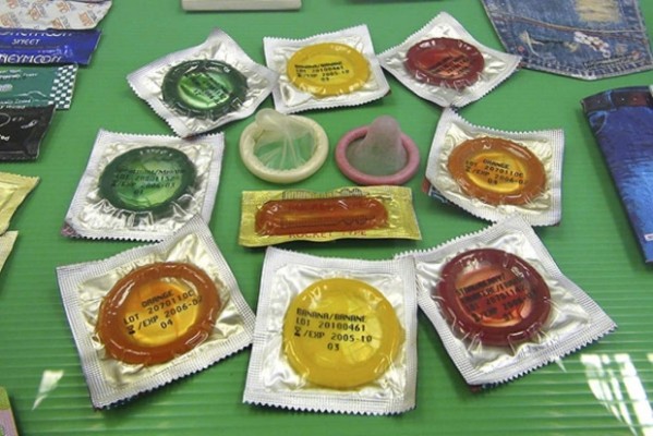 Un tribunal obliga a los actores porno a usar preservativos