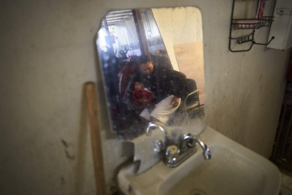 Así es la larga espera de los migrantes que son devueltos a México mientras esperan asilo de EEUU