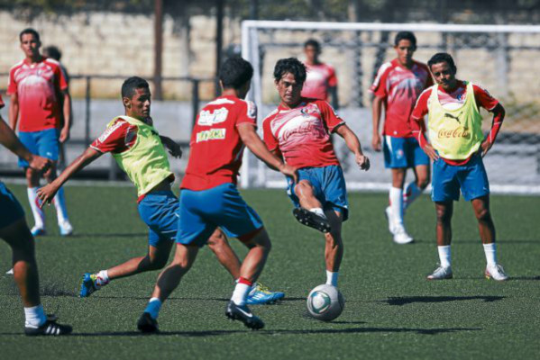 Danilo Tosello quiere el título con el Olimpia