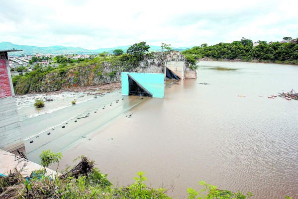 Continúan obras del trasvase