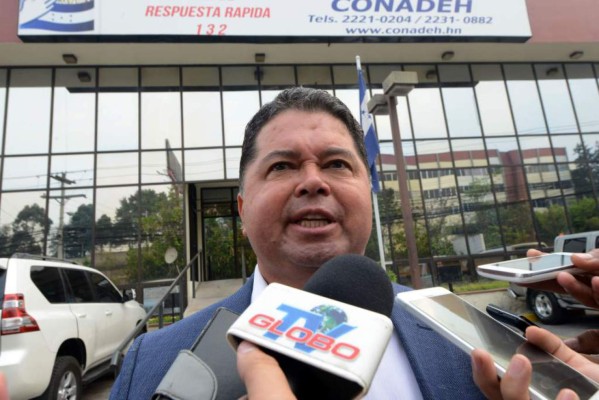 Comisión depuradora: Ramón Sabillón salió de Honduras de forma irregular