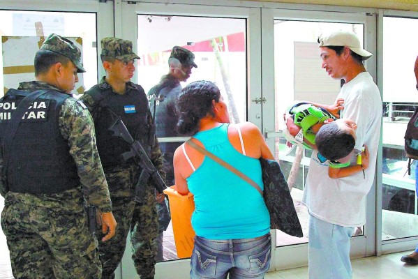 'Los zopilotes” dominaban el Hospital Mario Catarino