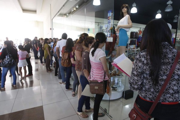 Altas expectativas generan ferias de empleo