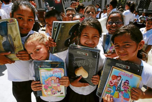Soli-Diario realiza megaentrega en El Tablón