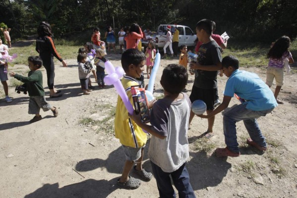 Honduras: Fiesta navideña en carpintero
