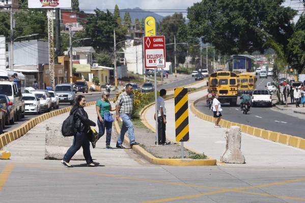 Alcaldía ratifica contrato de concesión del Trans 450