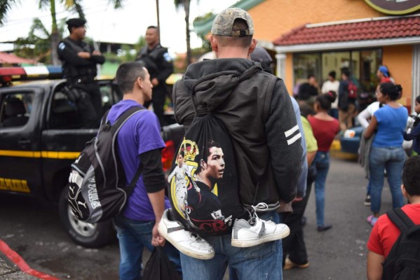 Las dramáticas imágenes que ha dejado a su paso la caravana migrante de hondureños