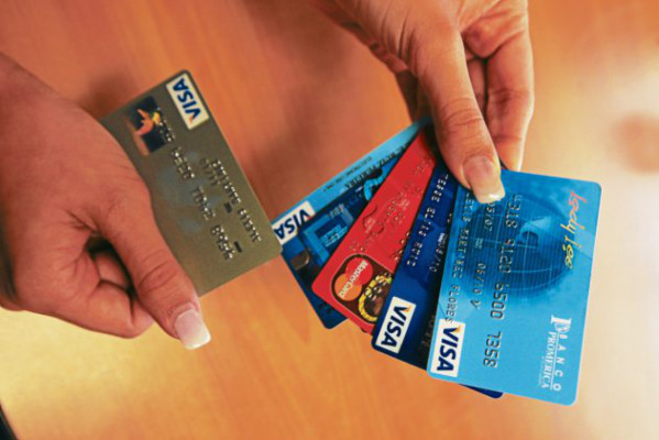 Tarjetas de crédito pagarán 150 millones por tasa de seguridad en Honduras