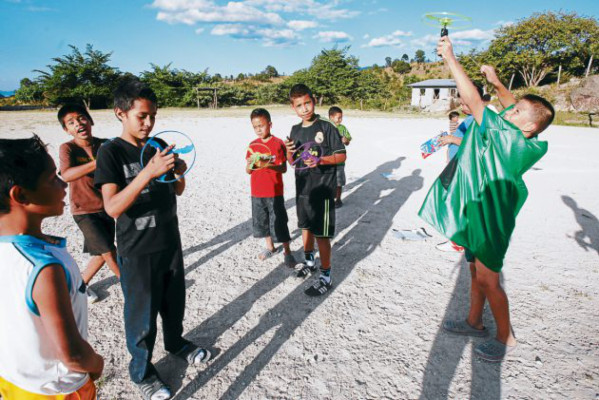 ¡Feliz Navidad para los niños de la aldea El Carpintero!