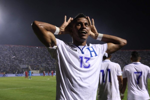 Carlo Costly jugará en Turquía