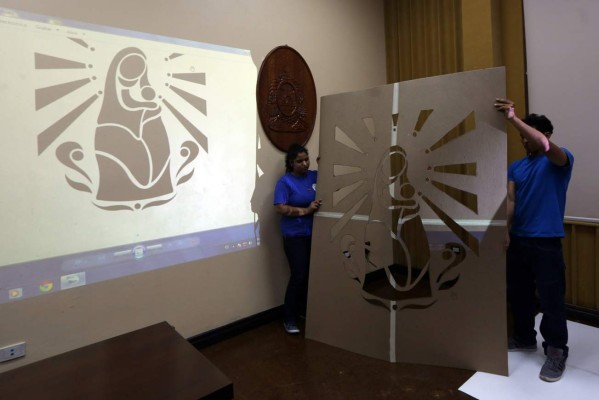 1,550 metros de alfombras tapizarán la capital