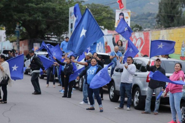FOTOS: Nacionalistas celebran la 'Caravana de la Victoria' en Honduras