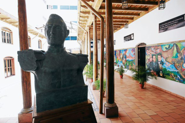 En decadencia los recintos culturales de Honduras