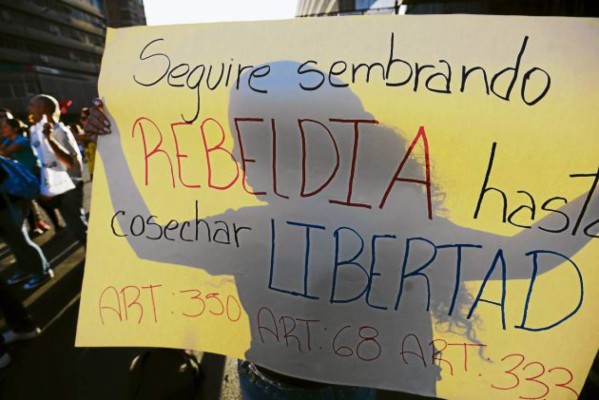 Diez diarios cerraron y unos 20 han reducido paginaje