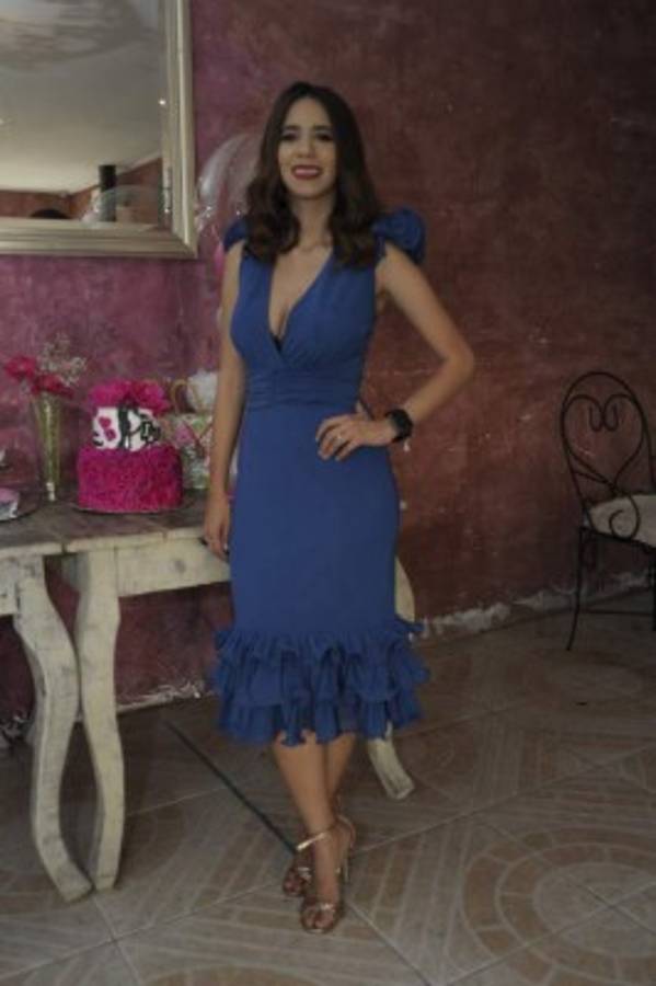 Cindy Lanza se despide de su soltería
