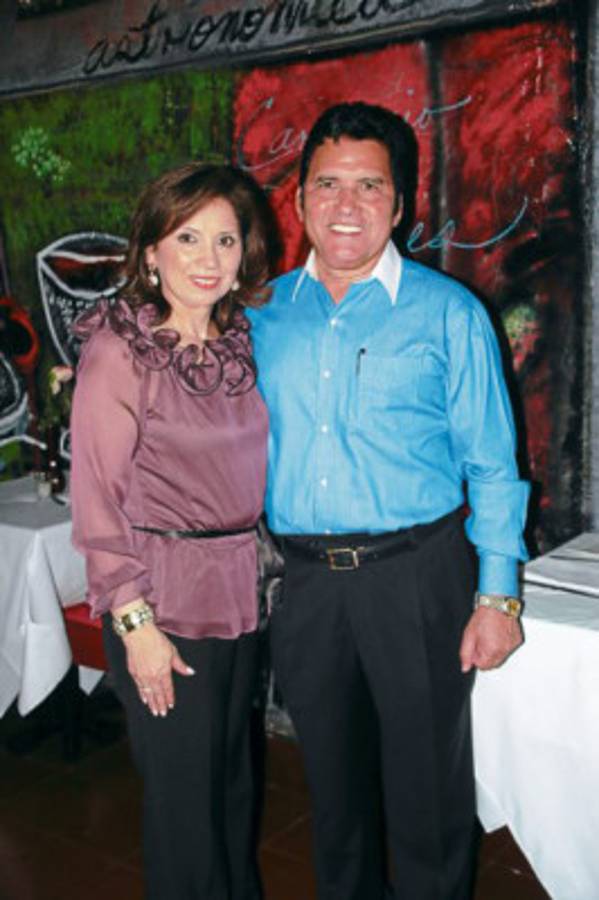 Un brindis para Mayra Castro