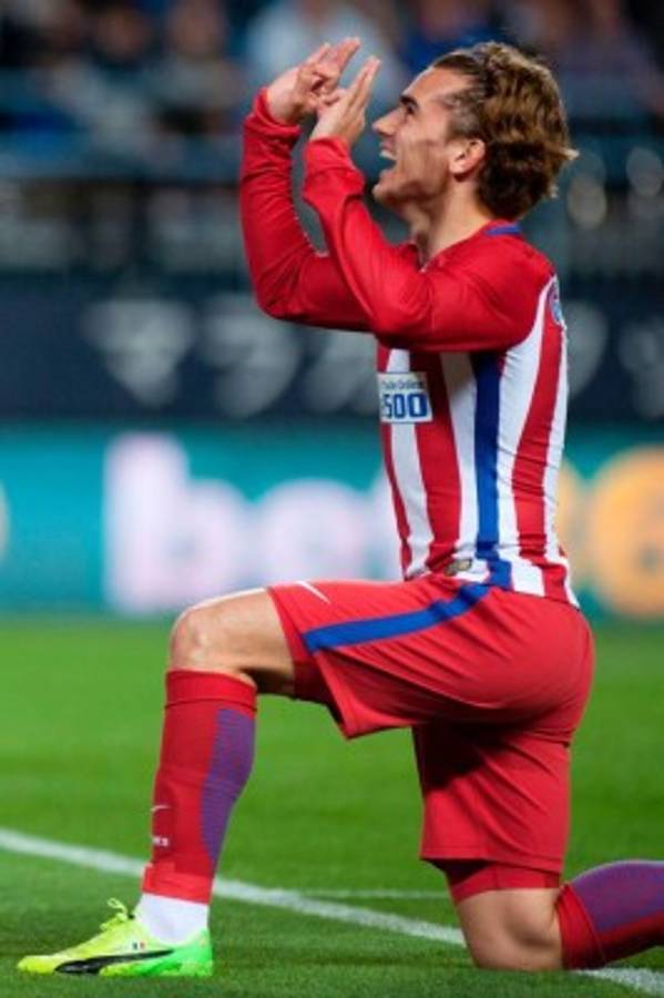 Antoine Griezmann en el encuentro entre Málaga y Atlético de Madrid (Agencias/AFP)