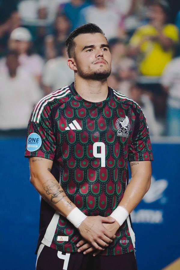 Wanda Nara es relacionada con jugador mexicano ¿están saliendo?