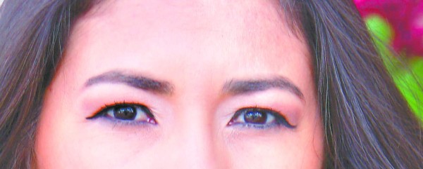 Ojos pequeños para lograr una mirada de impacto