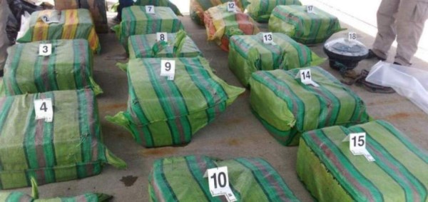 Detenidos hondureños, colombianos y ecuatorianos con cocaína en El Salvador