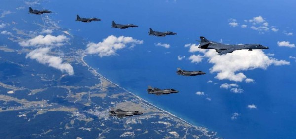EEUU envía mensaje de advertencia a Norcorea sobrevolando sus costas &nbsp;&nbsp;