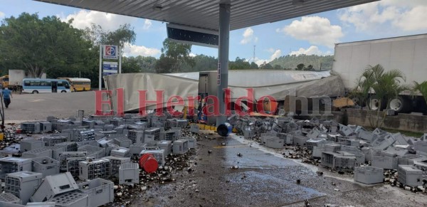 Luto y escombros: imágenes del trágico accidente de una rastra en Zambrano