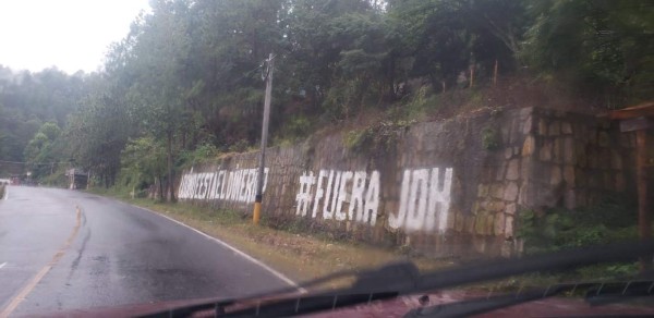 FOTOS: Se expande por toda Honduras la pregunta '¿Dónde está el dinero?'