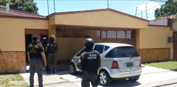 Incautan droga durante allanamientos en San Pedro Sula