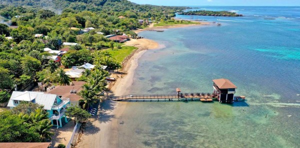Roatán lidera ranking 2019 de parajes turísticos para visitar en Centroamérica